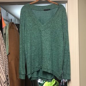 NWOT Harlow & Graham teal heathered v neck sweater